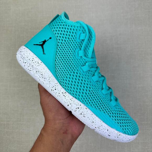 🐬 2016 Jordan Reveal "Hyper Turquoise" 13M - Picture 1 of 5